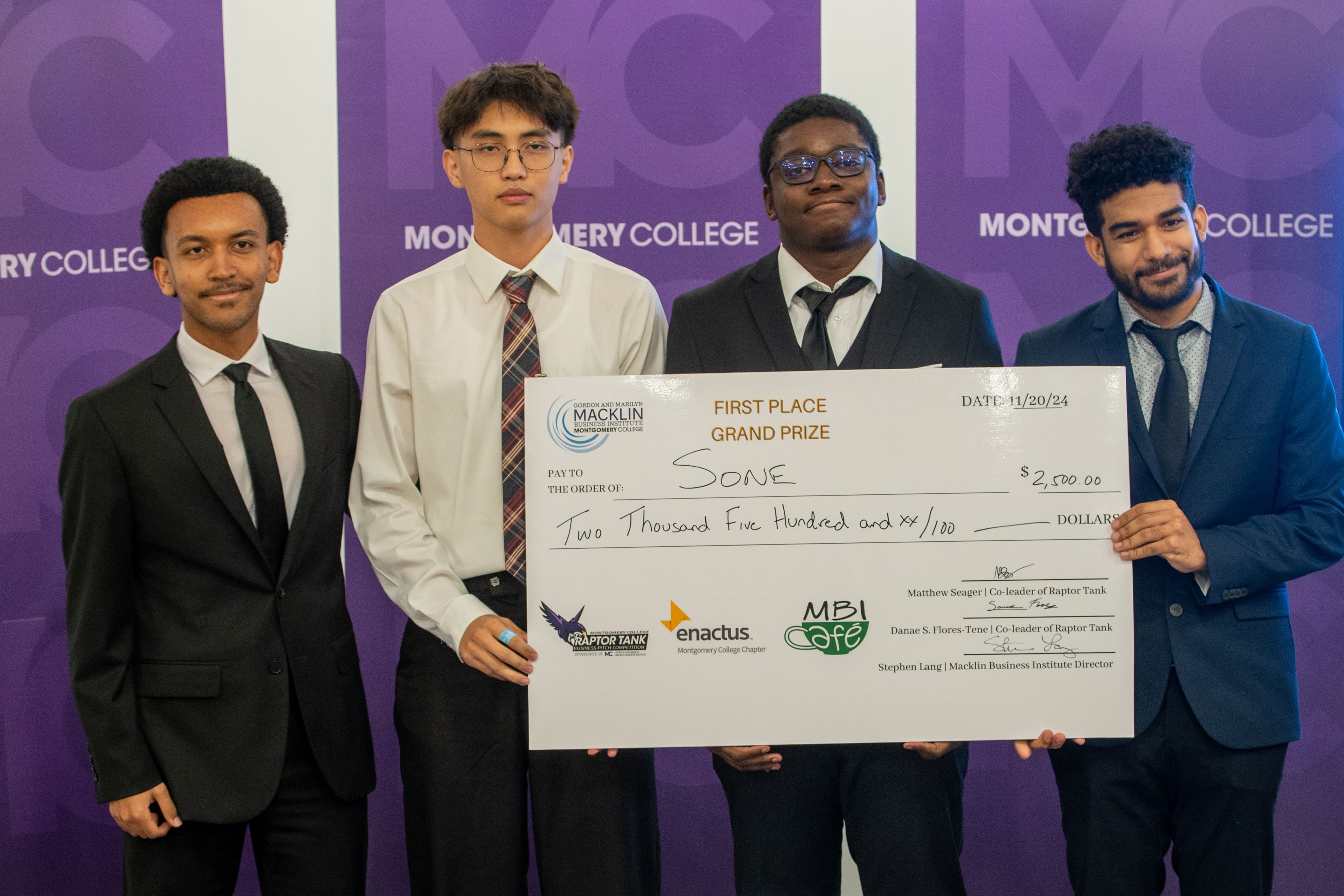 Raptor Tank 1st place award